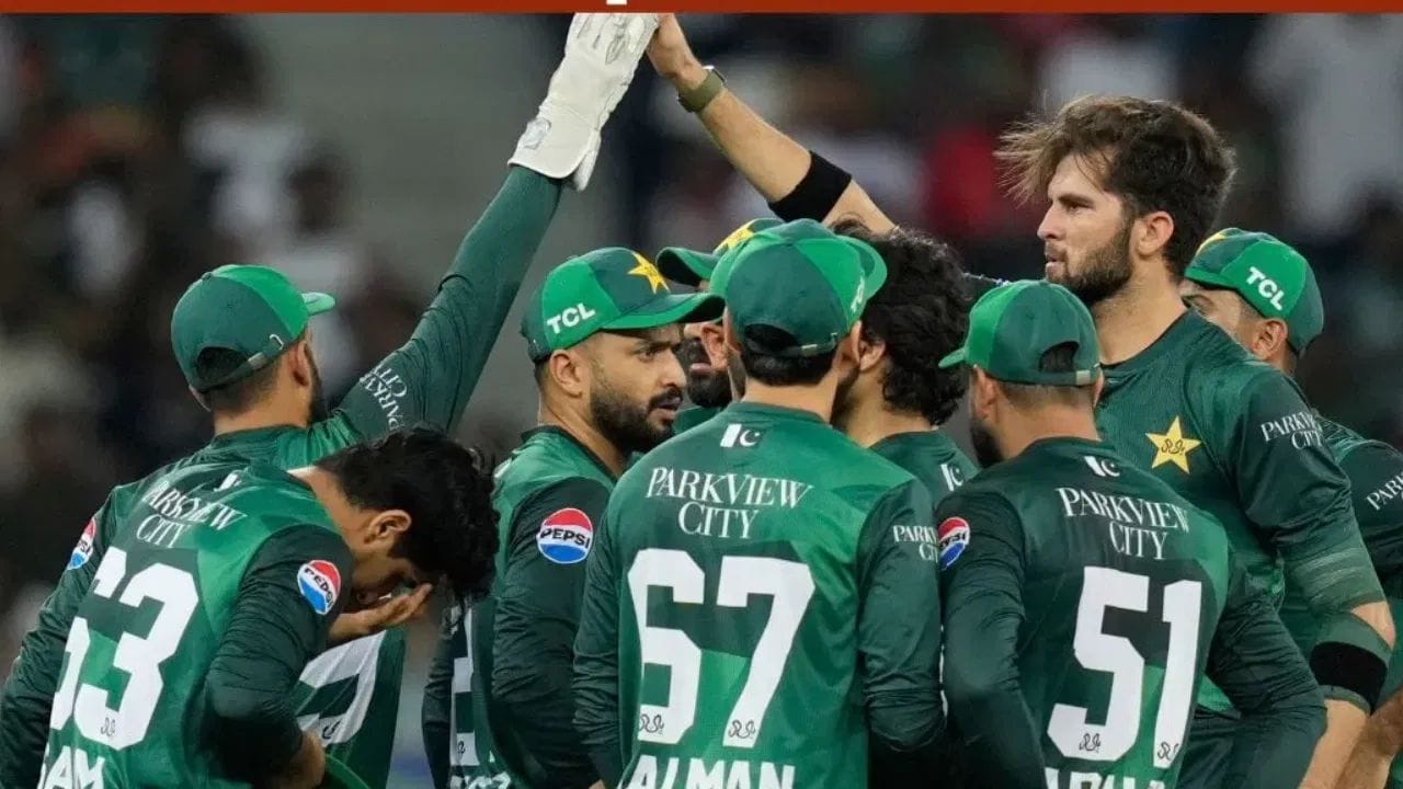 ઈંગ્લેન્ડ ગ્રુપ 2 માં 'કિંગ' બની ગયું છે. હવે સવાલ એ છે કે શું પાકિસ્તાન માત્ર નસીબના જોરે આગળ વધી શકશે? જવાબ ઘણો ડરામણો છે