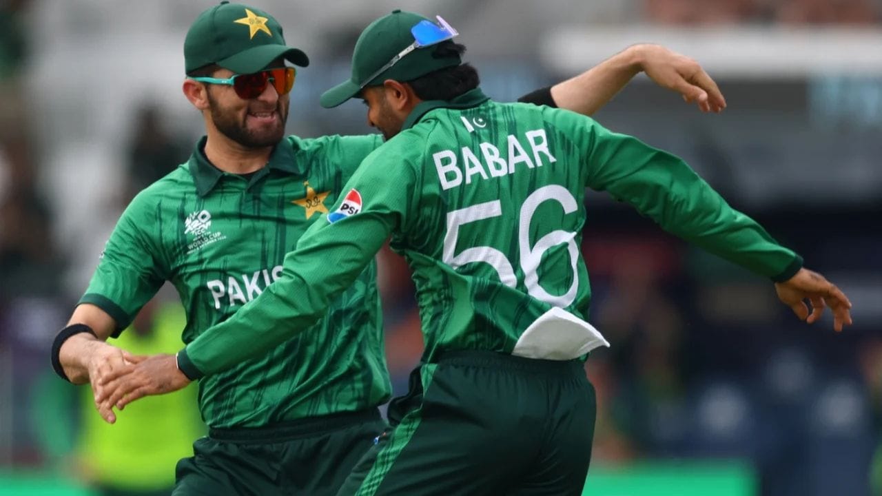 પાકિસ્તાની બેટ્સમેન ફહીમે 19મી ઓવરના પહેલા બોલમાં જ સિક્સર ફટકારી મેચનો ટર્નિંગ પોઈન્ટ પર લાવી દીધી હતી. 