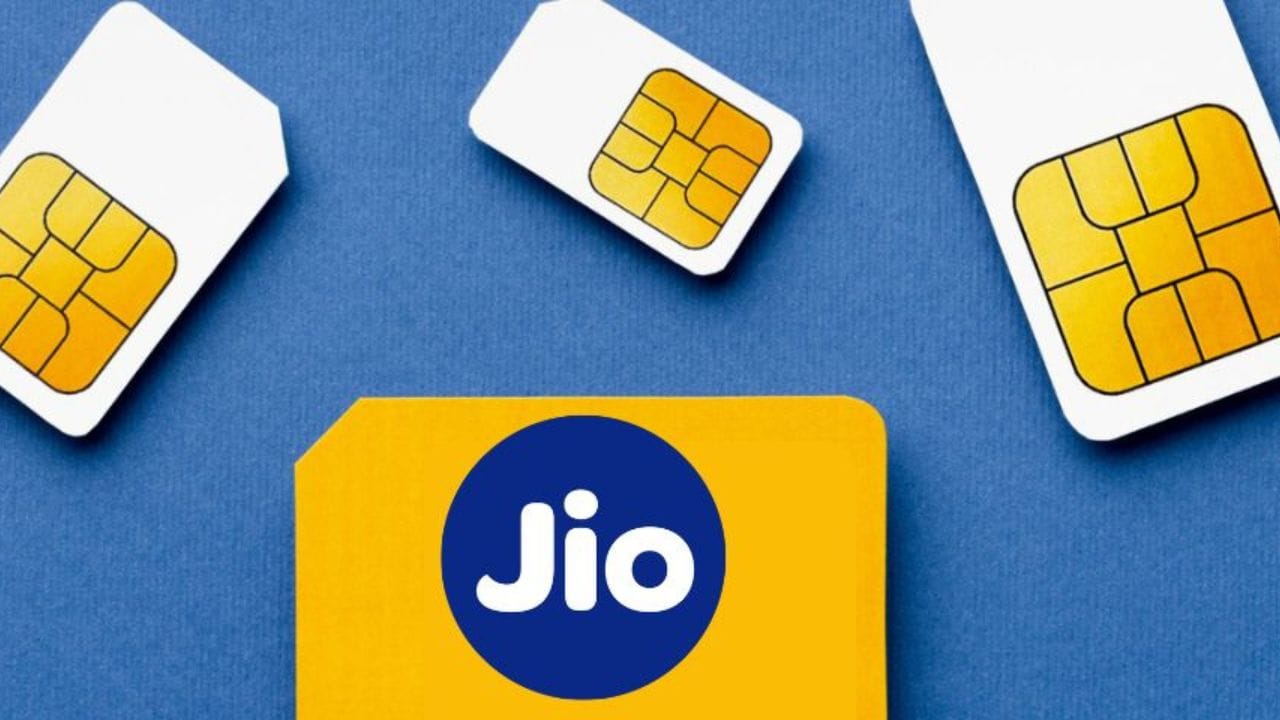 Reliance Jio ના પ્રીપેઇડ સિમ યુઝર્સ માટે મહત્વપૂર્ણ માહિતી છે. કંપનીનો ₹1748નો રિચાર્જ પ્લાન 336 દિવસની લાંબી વેલિડિટી સાથે આવે છે, જે Voice-Only કેટેગરીમાં સૌથી સસ્તા વિકલ્પોમાંનો એક ગણાય છે. 