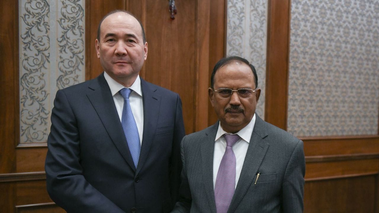 તેમણે જણાવ્યું હતું કે વાતચીતની અન્ય પદ્ધતિઓ પણ છે જેનો ઉપયોગ સામાન્ય લોકો કરતા નથી