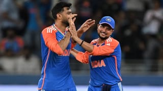 T20 WC Breaking : અક્ષર પટેલ અને કુલદીપ યાદવ બહાર, આ ખેલાડીને પહેલીવાર તક મળી