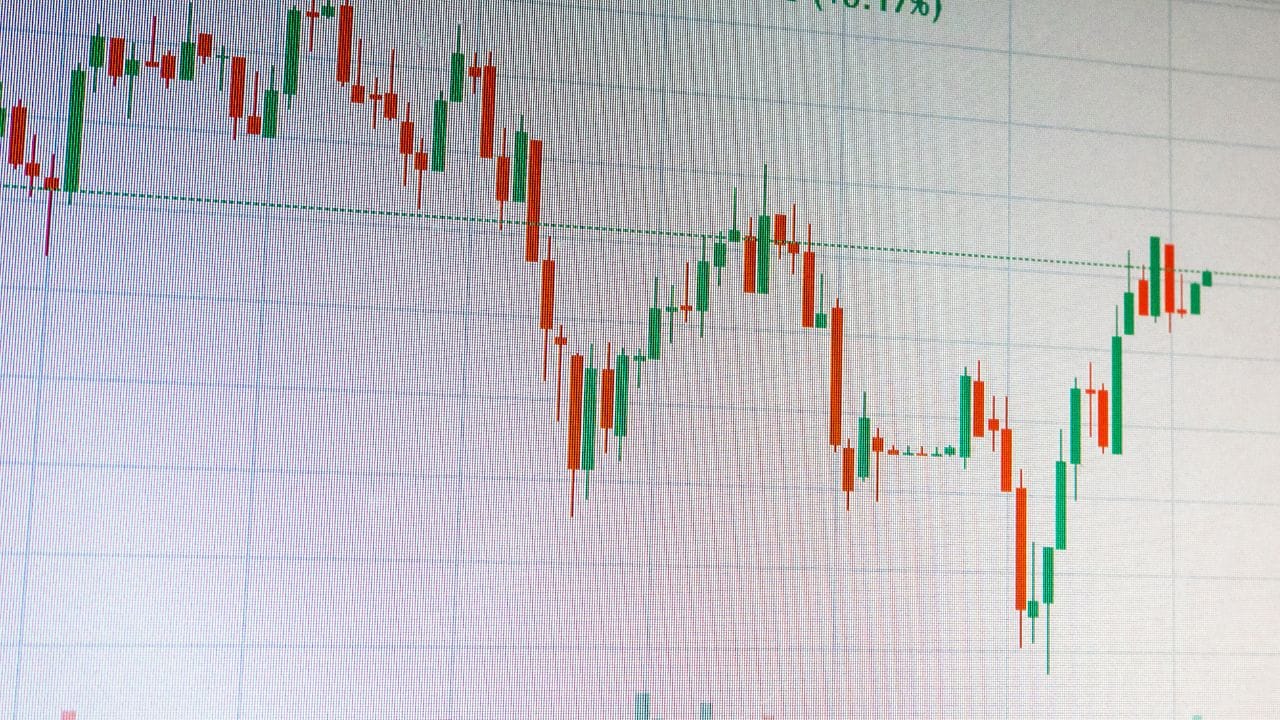 (નોંધ : અહીં આપવામાં આવેલી માહિતી ફક્ત આપની જાણકારી માટે છે. કોઈ પણ રોકાણ કરવા પહેલા નિષ્ણાંતોની સલાહ લેવી જરૂરી છે.)
