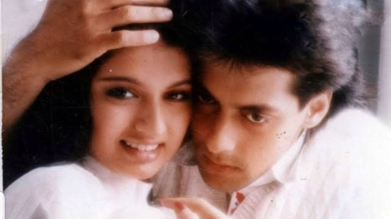 જેમાં હિન્દી, મરાઠી, તેલુગુ અને કન્નડ ફિલ્મોનો સમાવેશ થાય છે.