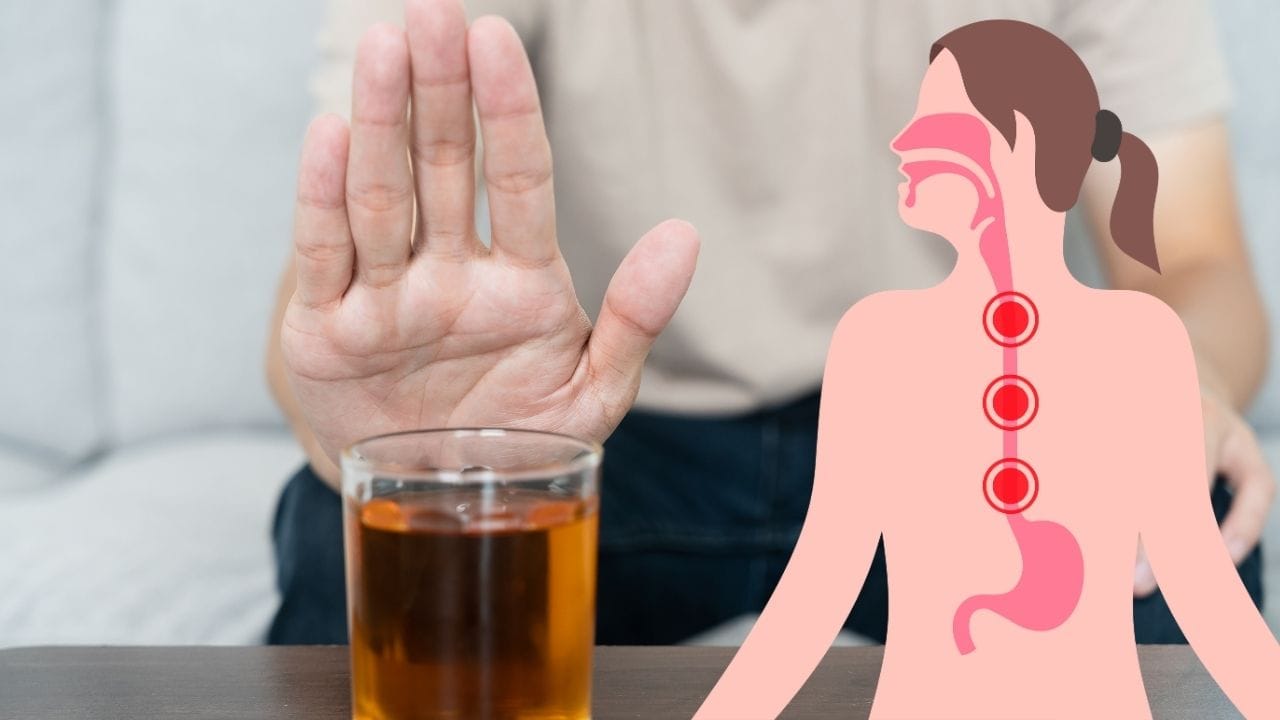 કેટલાક નિષ્ણાતો માને છે કે દારૂ રક્તવાહિનીઓને ફેલાવે છે, જેના કારણે શરીર ગરમ લાગે છે. આ જ કારણ છે કે બ્રાન્ડી અથવા રમ ગળાના દુખાવામાં હળવી રાહત આપી શકે છે. જો મધ, લીંબુ અથવા મસાલા સાથે ભેળવવામાં આવે તો રાહત થોડી વધારે અનુભવાય, પરંતુ આ માત્ર તાત્કાલિક રાહત છે, કાયમી ઉપાય નહીં.