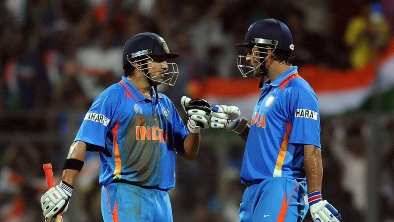 2007 માં સૌપ્રથમ T20 વર્લ્ડ કપ યોજાયો હતો જેમાં ભારતીય ટીમ ચેમ્પિયન બની હતી. આ ઐતિહાસિક જીતને 20 વર્ષ વીતી ચૂક્યા છે અને આ ટીમમાં સામેલ તમામ ખેલાડીઓ નિવૃત્તિ લઇ ચૂક્યા છે. પણ એક ખેલાડી એવો છે જે આજે પણ ટીમમાં સામેલ છે અને T20 વર્લ્ડ કપ 2026 માં ભારતીય ટીમને ફરી ચેમ્પિયન બનાવવા તૈયાર છે.