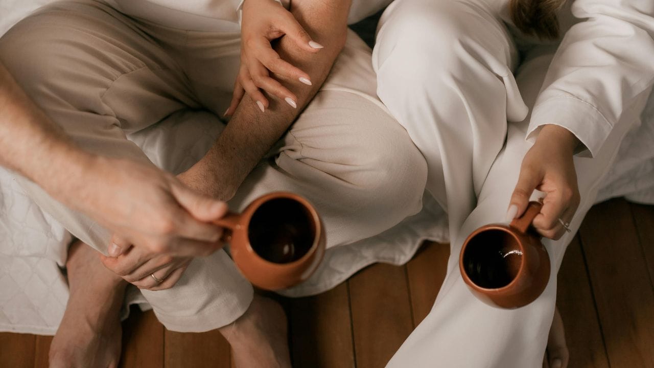 ગર્લફ્રેન્ડ ભાડે રાખવાની પ્રથા યોગ્ય છે કે નહીં, તે અંગે લોકોના મંતવ્યો અલગ અલગ હોઈ શકે છે. પરંતુ એટલું ચોક્કસ છે કે આવી સેવાઓ બદલાતી સામાજિક માનસિકતા અને સંબંધોની નવી વ્યાખ્યાને દર્શાવે છે. આજના સમયમાં ઘણા લોકો ભાવનાત્મક ટેકો અને સાથીપણાની લાગણી માટે નવા વિકલ્પો શોધી રહ્યા છે, અને આ સેવા તેનું એક ઉદાહરણ છે.