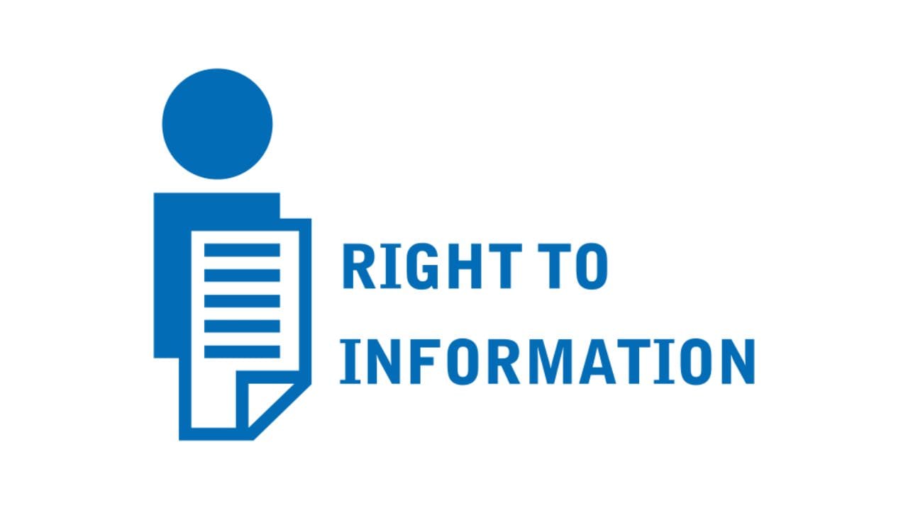 કેવી રીતે કરવી RTI અરજી?: RTI માટે સાદા કાગળ પર અરજી લખીને સંબંધિત વિભાગના Public Information Officer (PIO) ને મોકલી શકાય છે. અરજીમાં સ્પષ્ટ રીતે કઈ માહિતી જોઈએ છે તે લખવું જરૂરી છે. સાથે સામાન્ય રીતે ₹10 ફી ભરવી પડે છે (પોસ્ટલ ઓર્ડર અથવા ઓનલાઈન પેમેન્ટ દ્વારા).
