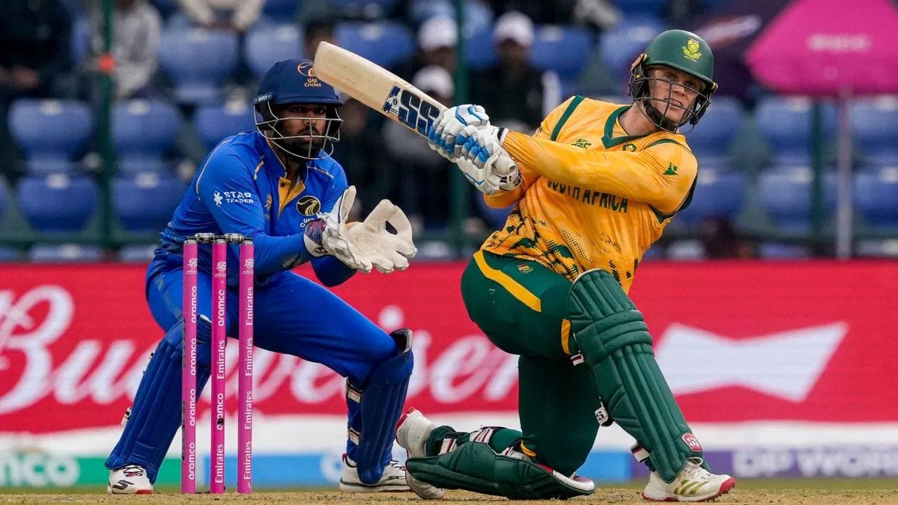 દરમિયાન, દક્ષિણ આફ્રિકાએ તેની ચારેય ગ્રુપ સ્ટેજ મેચ જીતી અને સુપર 8 માં ટોચનું સ્થાન મેળવ્યું. તેમની બેટિંગ લાઇનઅપ, જેમાં ક્વિન્ટન ડી કોક, રાયન રિકેલ્ટન, એડન માર્કરામ અને ટ્રિસ્ટન સ્ટબ્સનો સમાવેશ થાય છે, સતત રન બનાવી રહ્યા છે. હવે તેઓ સુપર 8 માં ભારત, વેસ્ટ ઈન્ડિઝ અને ઝિમ્બાબ્વેનો સામનો કરશે. (PC: PTI)