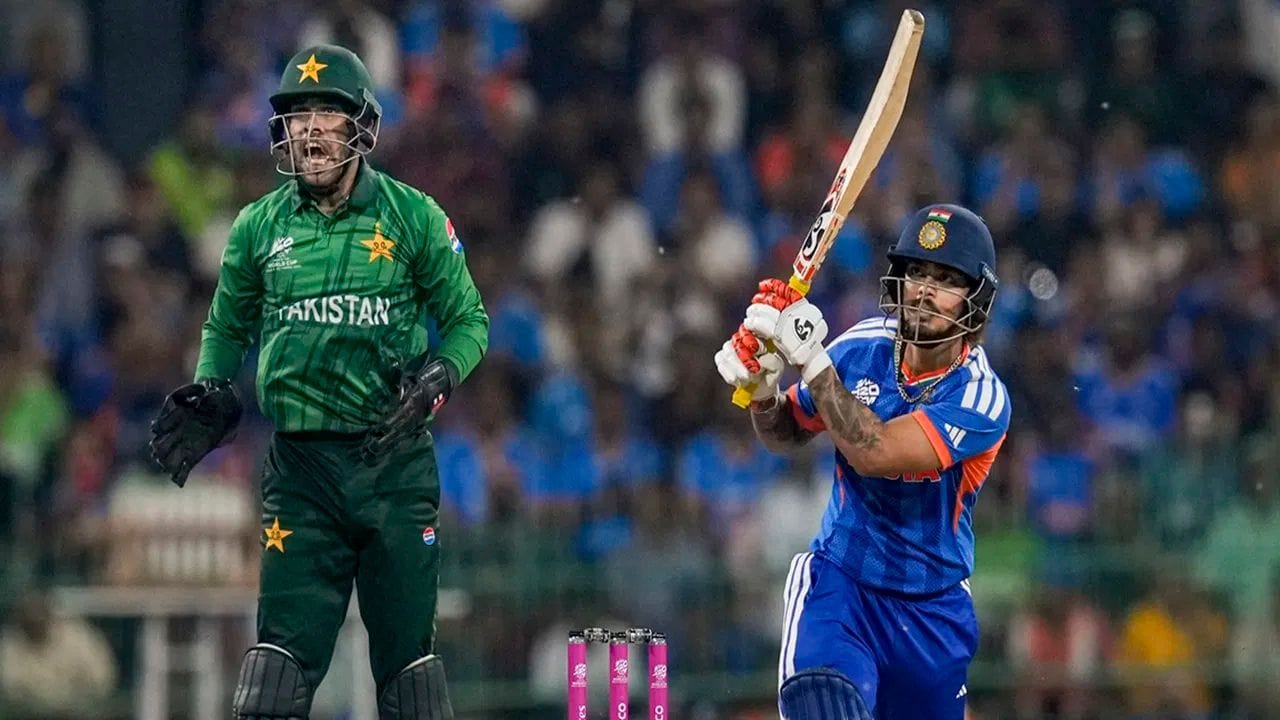 ભારત અને પાકિસ્તાન T20 વર્લ્ડ કપ 2026 માં ફરી એકવાર ટકરાઈ શકે છે. જોકે, હાલ માટે, ભારત અને પાકિસ્તાન બંને સુપર 8 માં પહોંચે તે જરૂરી છે. ભારતે સુપર 8 માટે પોતાની ટિકિટ બુક કરાવી લીધી છે, પરંતુ પાકિસ્તાને નામિબિયા સામેની મેચની રાહ જોવી પડશે.