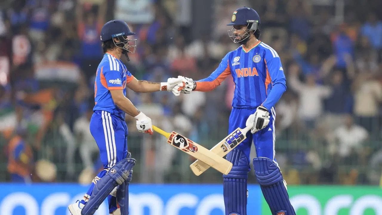 ઇશાન કિશન T20 વર્લ્ડ કપમાં પાકિસ્તાન સામે ફિફ્ટીથી વધુનો સ્કોર બનાવનાર ફક્ત ત્રીજો ખેલાડી છે. રોબિન ઉથપ્પાએ પહેલી વાર 2007માં આ સિદ્ધિ મેળવી હતી. ગૌતમ ગંભીરે 2007માં પાકિસ્તાન સામે T20માં અડધી સદી પણ ફટકારી હતી. 