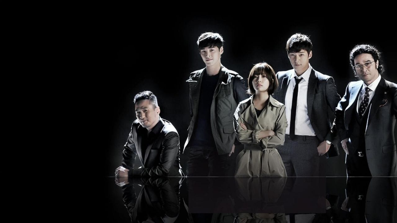 Pride and Prejudice : એક કોર્ટરૂમ અને લીગલ ડ્રામા છે, જેમાં પ્રોસિક્યુટર્સની ટીમ સત્ય માટે લડે છે. કેસ, કાયદા અને ન્યાયની લડાઈ સાથે વ્યક્તિગત સંબંધોનું ચિત્રણ થાય છે. Choi Jin-hyukનું ગંભીર પાત્ર અને Baek Jin-hee સાથેનો રોમાન્ટિક એંગલ કથાને બેલેન્સ આપે છે. દરેક એપિસોડમાં નવા કેસ અને ટ્વિસ્ટ દર્શકોને જોડે રાખે છે. લીગલ થ્રિલર પસંદ કરનારાઓ માટે આ સીરિઝ મજબૂત પસંદગી બની શકે છે. આમાં Season 1 અને કુલ Episodes 21 છે,
