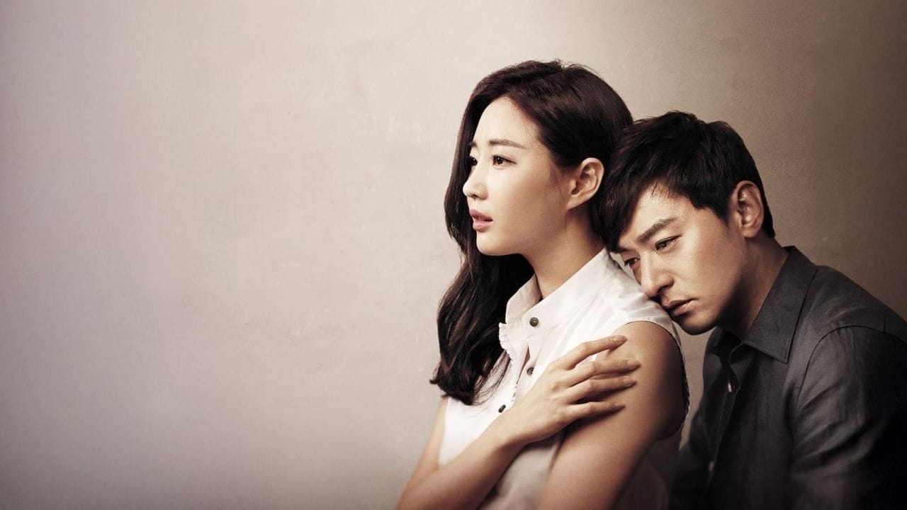 ‘This Is My Love’ એક ગાઢ અને લાગણીસભર રોમાંટિક ડ્રામા છે, જેમાં 20 વર્ષ જૂના પ્રેમની શોધ અને યાદોને ખૂબ જ સંવેદનશીલ રીતે રજૂ કરવામાં આવી છે. સ્ટોરી એક ટોચના અભિનેતા (Joo Jin-mo)ની આસપાસ ફરે છે, જે પોતાના જીવનના પ્રથમ પ્રેમને શોધવા આતુર છે.  કથામાં ફ્લેશબેક અને વર્તમાન સમયની ઘટનાઓ વચ્ચે સુંદર જોડાણ છે. સંગીત અને સિનેમેટોગ્રાફી ખૂબ જ અસરકારક છે. ધીમા ગતિનો ડ્રામા પસંદ કરનારા દર્શકો માટે આ સીરિઝ ભાવનાત્મક સફર સમાન છે. આમાં Season 1 અને કુલ Episodes 16 છે, 