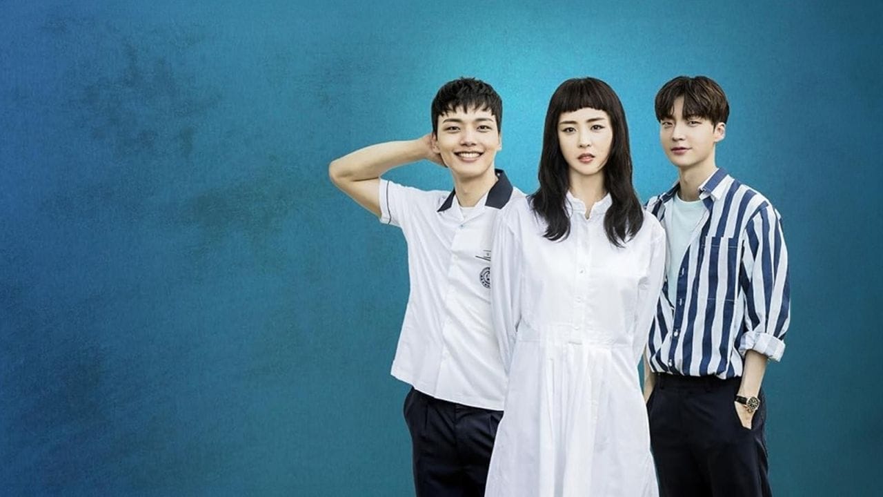 Into the World Again : આ ફેન્ટસી-રોમાન્સ ડ્રામામાં 19 વર્ષનો યુવાન અચાનક 12 વર્ષ બાદ પાછો આવી જાય છે પરંતુ દુનિયા બદલાઈ ગઈ હોય છે. પ્રેમ, સમય અને ભાગ્ય વચ્ચેની આ લવ સ્ટોરી ભાવનાત્મક રીતે અસરકારક છે. Yeo Jin-gooનું અભિનય ખાસ પ્રશંસનીય છે. Lee Yeon-hee સાથેની કેમિસ્ટ્રી નાજુક અને પ્રભાવશાળી લાગે છે. સમય અને પ્રેમ વચ્ચેની લડત દર્શાવતો આ શો ઇમોશનલ અને ફેમિલી ઓડિયન્સને ખાસ પસંદ પડે તેવો છે. આમાં Season 1 અને કુલ Episodes 40 છે,