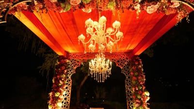 હિન્દુ લગ્ન એક સંસ્કાર છે. જેને હિન્દુ લગ્ન એક્ટ 1955 હેઠળ ત્યાં સુધી માન્યતા ન આપવામાં આવી શકે. જ્યાં સુધી લગ્ન રીતિ રિવાજ તેમજ વિધિઓ સાથે કરવામાં આવતું નથી. સુપ્રીમ કોર્ટે ભારપૂર્વક જણાવ્યું હતું કે હિન્દુ લગ્ન કાયદા હેઠળ માન્ય લગ્ન માટે માત્ર લગ્ન પ્રમાણપત્ર પૂરતું નથી.