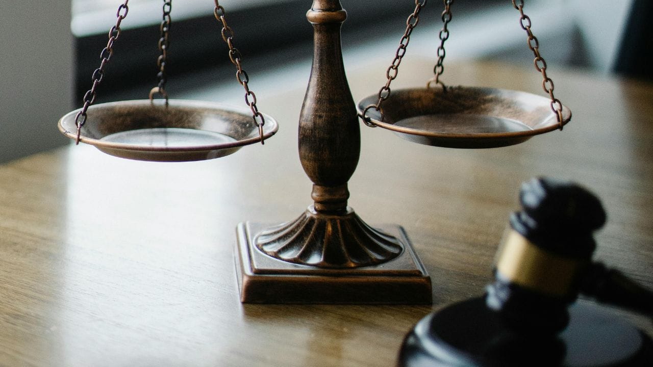 પત્નીની જેમ પતિઓને પણ હિંદુ મેરેજ એક્ટ હેઠળ મેન્ટેન્સ એટલે કે, ભરણપોષણ માંગવાનો અધિકાર છે. આ મામલાની સુનાવણી પછી મેન્ટેન્સની રકમ કોર્ટ નક્કી કરે છે.