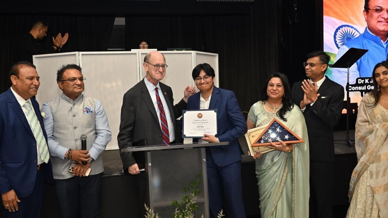 આ રીતે લોસ એન્જલસમાં આયોજિત ભારતીય પ્રજાસત્તાક દિવસની ઉજવણી ભારત અને અમેરિકાના મજબૂત સંબંધો તથા ભારતીય સમુદાયની એકતાનું ઉત્તમ ઉદાહરણ બની રહી.