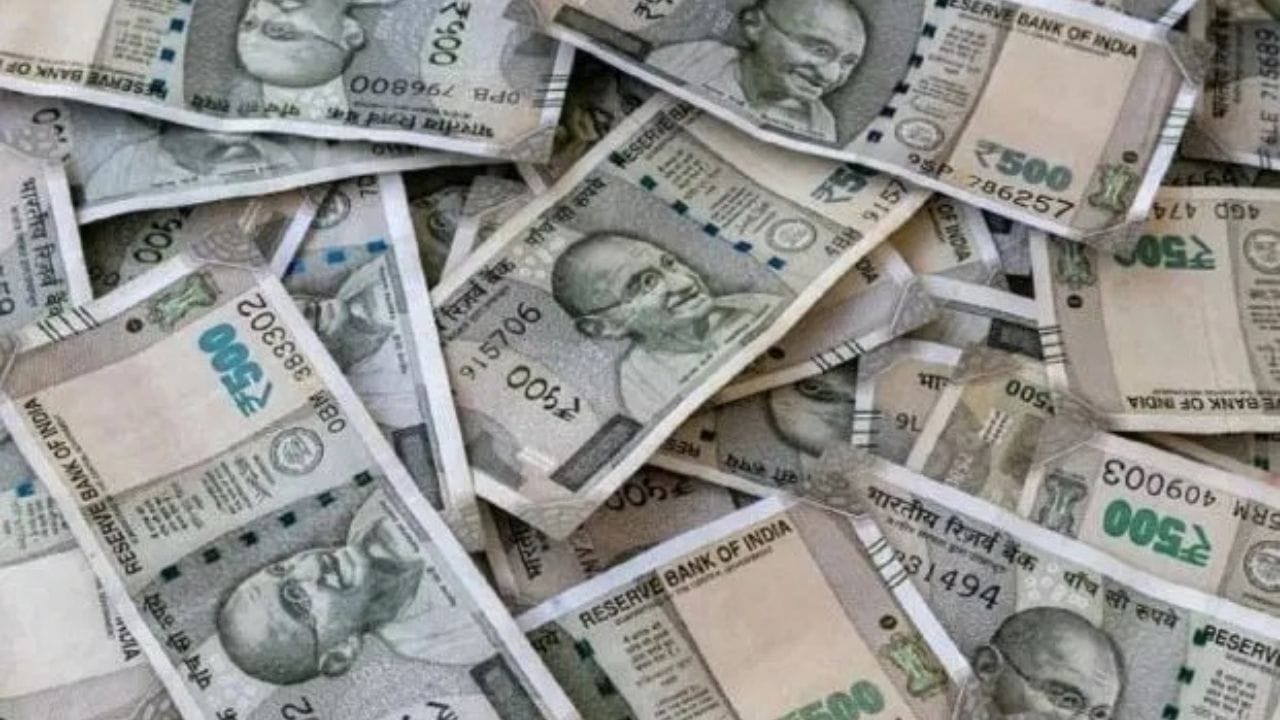 આનો સ્પષ્ટ અર્થ એ થાય છે કે ચલણી નોટો પર શું છપાવવું, તેમાં કયા ચિહ્નો અથવા છબીઓ હશે, તે નક્કી કરવાનો અધિકાર કોઈ બીજી સંસ્થાને નથી. ચલણમાં કોઈપણ પ્રકારનો ફેરફાર કરવો હોય, તો તે માત્ર RBI ની દેખરેખ અને પ્રક્રિયા હેઠળ જ થઈ શકે છે.