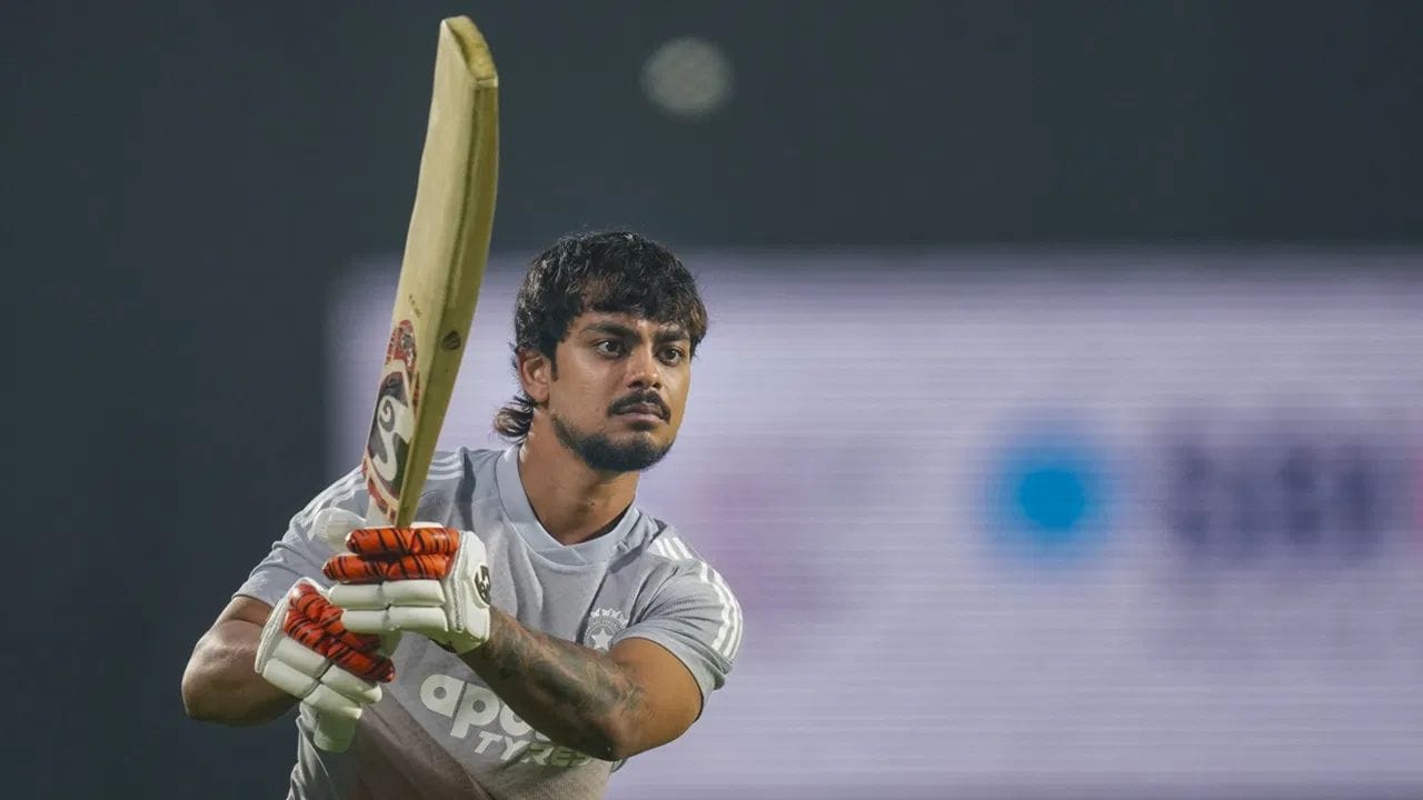 એવામાં પરિવારે સ્પષ્ટપણે સંકેત આપ્યો કે, ઈશાન તેના જીવન સંબંધિત કોઈપણ મોટો નિર્ણય લેવા માટે સ્વતંત્ર છે. તેમણે એ પણ સ્પષ્ટ કર્યું કે, ભવિષ્યમાં તે જેની સાથે પણ લગ્ન કરવાનો નિર્ણય લેશે, પરિવાર તેને પૂરા સન્માન સાથે સ્વીકારશે. ઈશાન કિશનના લગ્નના પ્રશ્ન પર અનુરાગ પાંડેએ કહ્યું કે, તેના મોટા ભાઈએ પણ પોતાની પસંદગીથી લગ્ન કર્યા હતા અને પરિવારે તે નિર્ણયને સમર્થન આપ્યું હતું. હવે આગળ પણ ઘરમાં આ જ પરંપરા નિભાવવામાં આવશે, જ્યાં બાળકોની ખુશી અને તેમની પસંદગીને પ્રાધાન્ય આપવામાં આવશે.