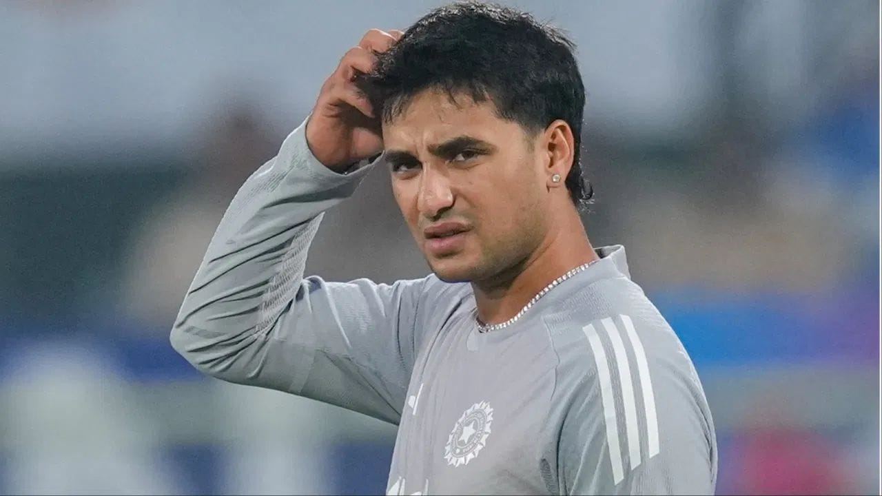 દક્ષિણ આફ્રિકા સામેની મેચ પહેલા બોલિંગ કોચ મોર્ને મોર્કલે સ્પષ્ટ કર્યું હતું કે, T20 વર્લ્ડ કપમાં અત્યાર સુધી અભિષેક શર્માના ખરાબ પ્રદર્શન અંગે ટીમમાં કોઈ ચર્ચા થઈ નથી. મોર્કલે કહ્યું કે, અભિષેકને માત્ર એક સારી શરૂઆતની જરૂર છે, ત્યારબાદ તે લય પકડી લેશે. 