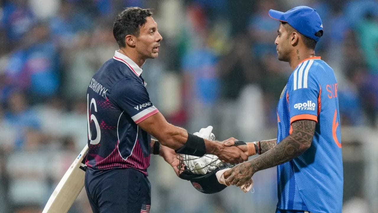 આ જીત ભારતીય ટીમ માટે એટલા માટે વધુ ખાસ છે, કારણ કે મેચમાં શરૂઆત ખૂબ જ ખરાબ રહી હતી. 77 રનમાં 6 વિકેટ પડી ગયા બાદ કેપ્ટન સૂર્યકુમાર યાદવે 84 રનની અણનમ ઇનિંગ રમીને ટીમને 161 રન સુધી પહોંચાડી હતી. ત્યારબાદ બોલરોએ અમેરિકાને 132 રન પર રોકીને 29 રનથી જીત અપાવી હતી.