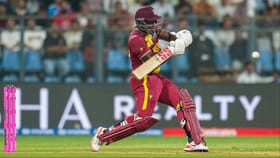 પોવેલનો પાવર, 106 મીટરના ગગનચુંબી સિક્સરે મચાવી હલચલ