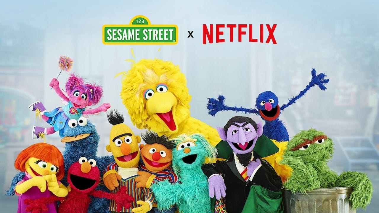 Sesame Street (Netflix): વિશ્વભરમાં લોકપ્રિય આ શૈક્ષણિક સિરિઝ બાળકોને રમતા-રમતા શીખવે છે. અક્ષરજ્ઞાન, ગણિત, નૈતિક મૂલ્યો અને સામાજિક સમજણ જેવી બાબતો સરળ અને મનોરંજક રીતે રજૂ કરવામાં આવે છે. નાનાં બાળકો માટે આ એક ઉત્તમ વિકલ્પ છે.
