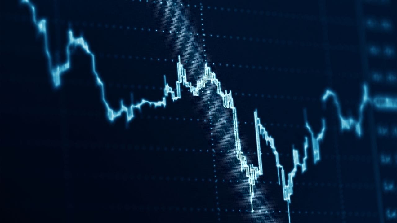શુક્રવારે બજાર બંધ સમયે કંપનીના શેરમાં 2.38 ટકાનો વધારો નોંધાયો હતો અને શેર 889.40 રૂપિયે બંધ થયો હતો. છેલ્લા ત્રણ મહિનામાં શેરના ભાવમાં 57 ટકાનો ઉછાળો આવ્યો છે, જ્યારે એક વર્ષમાં આ શેરે આશરે 160 ટકાનું વળતર આપ્યું છે.