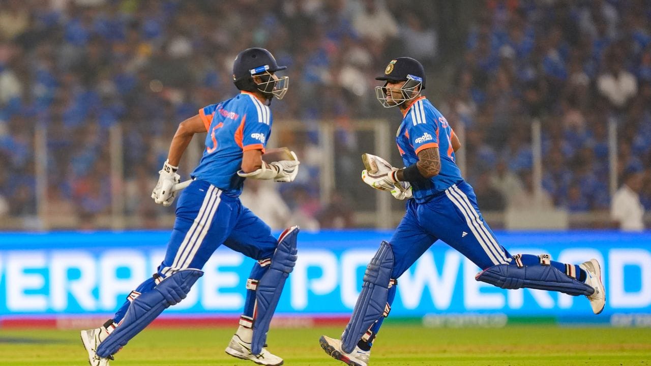 ત્યારે બધાની નજર ચેન્નાઈની પીચ પર રહેલી છે.ભારતીય ક્રિકેટ ટીમનો આગામી સુપર 8 મેચ 2026ના T20 વર્લ્ડ કપમાં ઝિમ્બાબ્વે સામે છે.