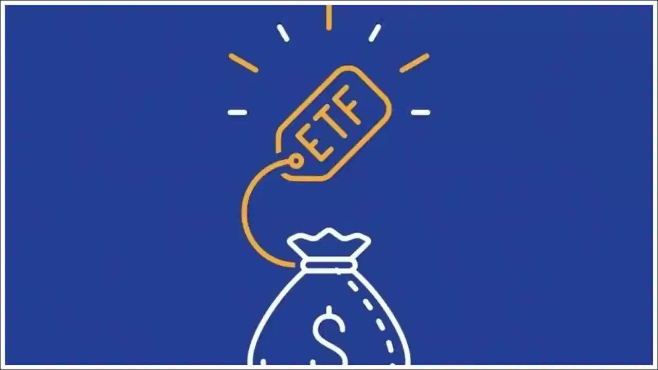 ધારો કે, તમે આજે સવારે 9:15 થી બપોરે 3:30 વાગ્યાની વચ્ચે એન્જલ વન પ્લેટફોર્મ પરથી ₹1000 ના ટાટા સિલ્વર ETF ખરીદ્યા. આ સ્થિતિમાં ફંડ મેનેજર ₹950 માંથી વાસ્તવિક ચાંદી ખરીદશે, જ્યારે ₹50 (5%) ને હોલ્ડ પર રાખશે, જેથી બીજા કોઈ રોકાણકારને પૈસા ઉપાડવા હોય તો કોઈ પણ અડચણ વગર ચૂકવણી કરી શકાય.