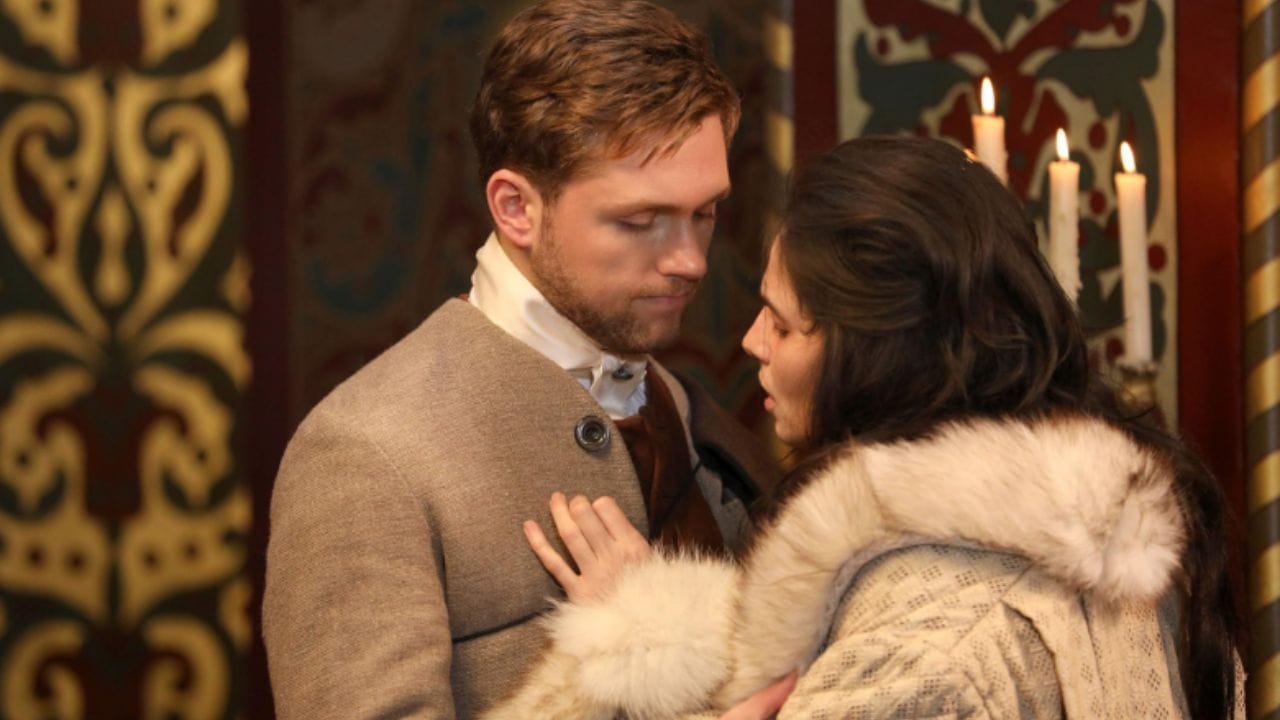 The Blood Lady: આ ઐતિહાસિક સિરીઝ રશિયાની અત્યંત ક્રૂર મહિલા દારિયા સાલ્ટિકોવા (Dariya Saltykova) ના વાસ્તવિક જીવન પર આધારિત છે. વર્ષ 2018 માં રિલીઝ થયેલી આ 16 એપિસોડની સિરીઝમાં બતાવવામાં આવ્યું છે કે, કેવી રીતે આ વારસદાર મહિલાએ પોતાની ક્રૂરતાને કારણે ઇતિહાસમાં સ્થાન મેળવ્યું અને તેને રશિયાની પ્રથમ 'સીરીયલ કિલર' તરીકે ગણવામાં આવી. 6.5 રેટિંગ ધરાવતી આ સિરીઝ ડાર્ક અને પીરિયડ ડ્રામા જોનારાઓ માટે એક આઘાતજનક અનુભવ જેવી છે.