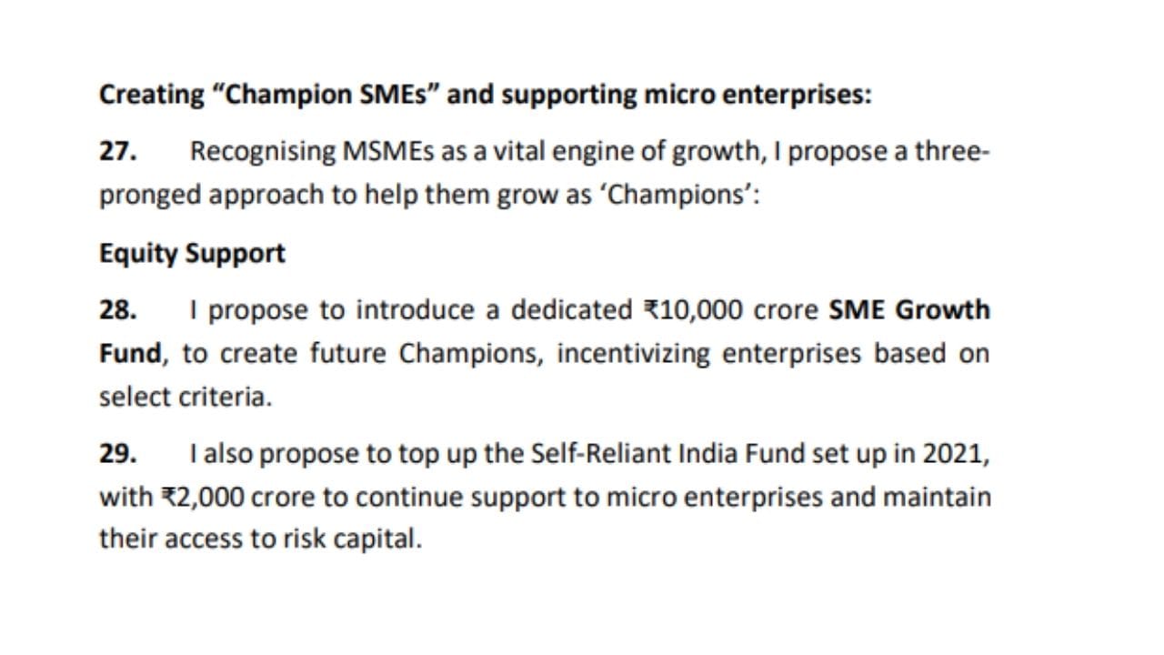 બજેટમાં 200 લેગસી ઔદ્યોગિક ક્લસ્ટરોને ઇન્ફ્રાસ્ટ્રક્ચર અપગ્રેડેશન અને ટેકનોલોજી સુધારણા દ્વારા પુનર્જીવિત કરવાની પણ જાહેરાત કરવામાં આવી છે. સાથે જ વૈશ્વિક ઇન્ફ્રાસ્ટ્રક્ચર ઇકોસિસ્ટમને ધ્યાનમાં રાખીને કન્ટેનર મેન્યુફેક્ચરિંગ માટે નવી યોજના પણ રજૂ કરવામાં આવી છે, જે ‘આત્મનિર્ભર ભારત’ના દૃષ્ટિકોણને મજબૂત બનાવે છે.