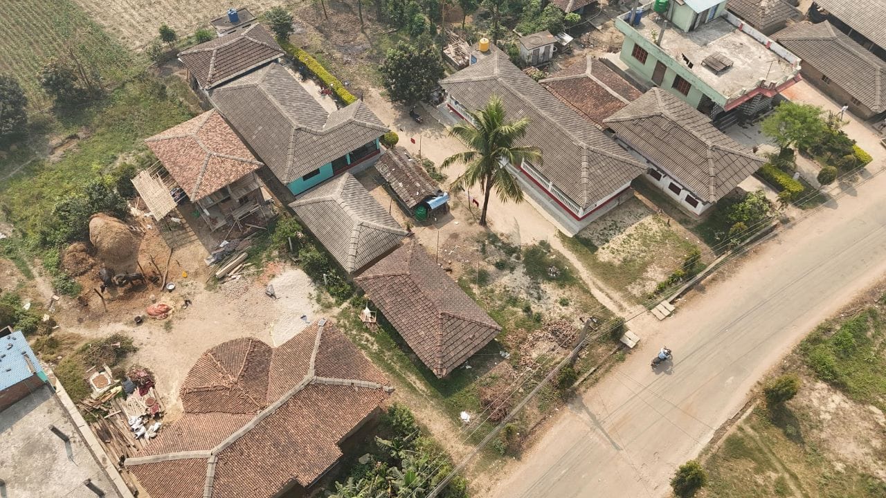 આધુનિક ટેકનોલોજી અને જાગૃત કાયદાકીય સમજ એ ભ્રષ્ટાચાર મુક્ત પંચાયતના પાયાના પથ્થરો છે. પંચાયતમાં કામ કરતા પદાધિકારીઓ જનતાના સેવક છે, માલિક નહીં. જ્યારે નાગરિકો જાગૃત થઈને eGramSwaraj ચેક કરશે અને RTI દ્વારા સવાલ પૂછશે, ત્યારે જ સાચું 'ગ્રામરાજ' સ્થપાશે.