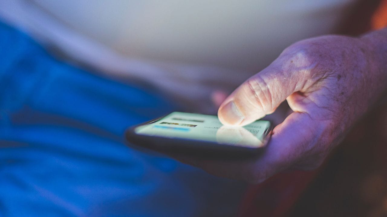 હાલની સ્થિતિ: શું આ ફીચર વાપરવા માટે ઉપલબ્ધ છે? : ટેકનિકલ રીતે જોઈએ તો આ અપડેટ ફેબ્રુઆરી 2026 ના અહેવાલો મુજબ હજી 'Development Phase' (વિકાસના તબક્કા) માં છે. WhatsApp ના અપડેટ્સ પર નજર રાખતી સંસ્થા Wabetainfo ના જણાવ્યા અનુસાર આ ફીચર iOS Beta version 26.7.10.72 ના કોડમાં જોવા મળ્યું છે