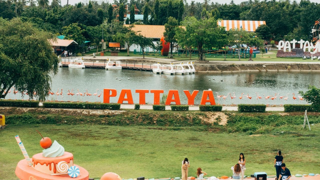 રેન્ટની રકમ મહિલાની ઉંમર, દેખાવ, શિક્ષણ અને કરારના સમયગાળાને આધારે નક્કી થાય છે. કેટલાક કરારો થોડા દિવસોના હોય છે, જ્યારે કેટલાક મહિનાઓ સુધી ચાલે છે. અહેવાલો મુજબ આ રકમ અંદાજે 1,600 ડોલરથી લઈને 1,16,000 ડોલર સુધી હોઈ શકે છે.