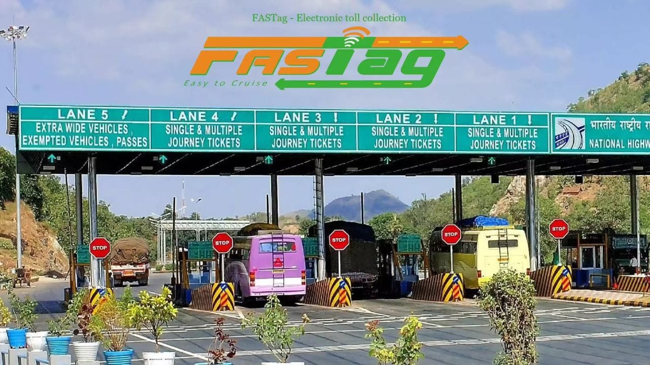 જો FASTag કે UPI ન તો કામ કરે તો શું થાય છે?: જો તમારી પાસે FASTag નથી અને તમે UPI દ્વારા ચુકવણી કરી શકતા નથી, તો ટોલ પ્લાઝા સ્ટાફ તમને હાઇવે પર આગળ વધતા અટકાવી શકે છે. મેન્યુઅલ ટોલ રસીદો જાહેર કરવાની સિસ્ટમ હવે બંધ કરવામાં આવી છે; તેથી, ડિજિટલ ચુકવણી કર્યા વિના ટોલ પ્લાઝા પાર કરવું અશક્ય બની જશે.(ફોટો ક્રેડિટ-File Image)