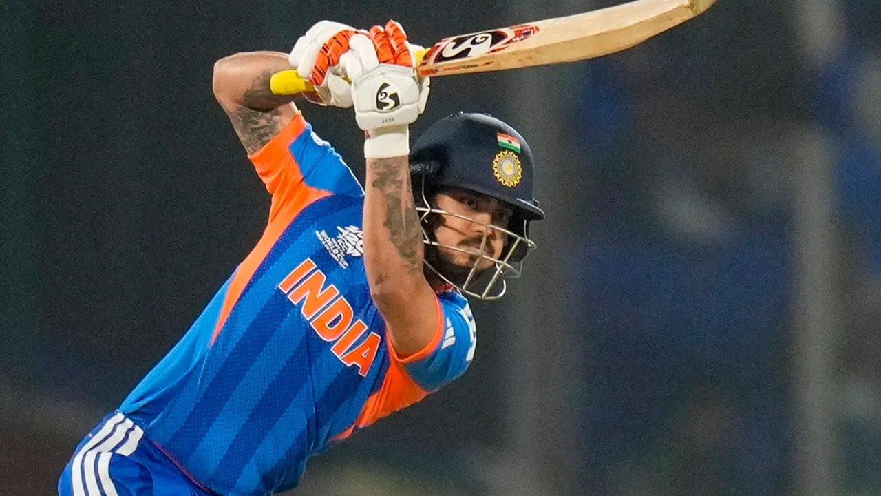 T20 વર્લ્ડ કપ 2026 ના સુપર 8 રાઉન્ડ શરુ થાય તે પહેલા ICC એ લેટેસ્ટ T20 આંતરરાષ્ટ્રીય રેન્કિંગ જાહેર કર્યું છે, જેમાં ટીમ ઈન્ડિયાના ખેલાડીઓનો દબદબો જોવા મળ્યો છે.