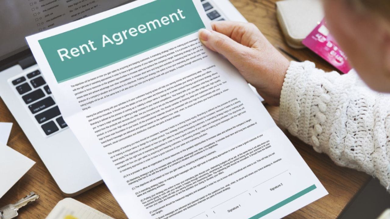 ઘણા રાજ્યોમાં 11 મહિનાનું રેન્ટ એગ્રીમેન્ટ બનાવવાનું સામાન્ય છે. તેમાં ભાડાની રકમ, ડિપોઝિટ, મેન્ટેનન્સ, વીજળી-પાણીના બિલ અને અન્ય શરતોનો સ્પષ્ટ ઉલ્લેખ કરવામાં આવે છે.