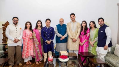 Arjun Tendulkar Wedding : પ્રી વેડિંગ સેલિબ્રેશન માટે અર્જુન તેંડુલકર તેની મંગેતર સાથે જામનગર પહોંચ્યો, અંબાણી પરિવારે આશીર્વાદ આપ્યા જુઓ વીડિયો