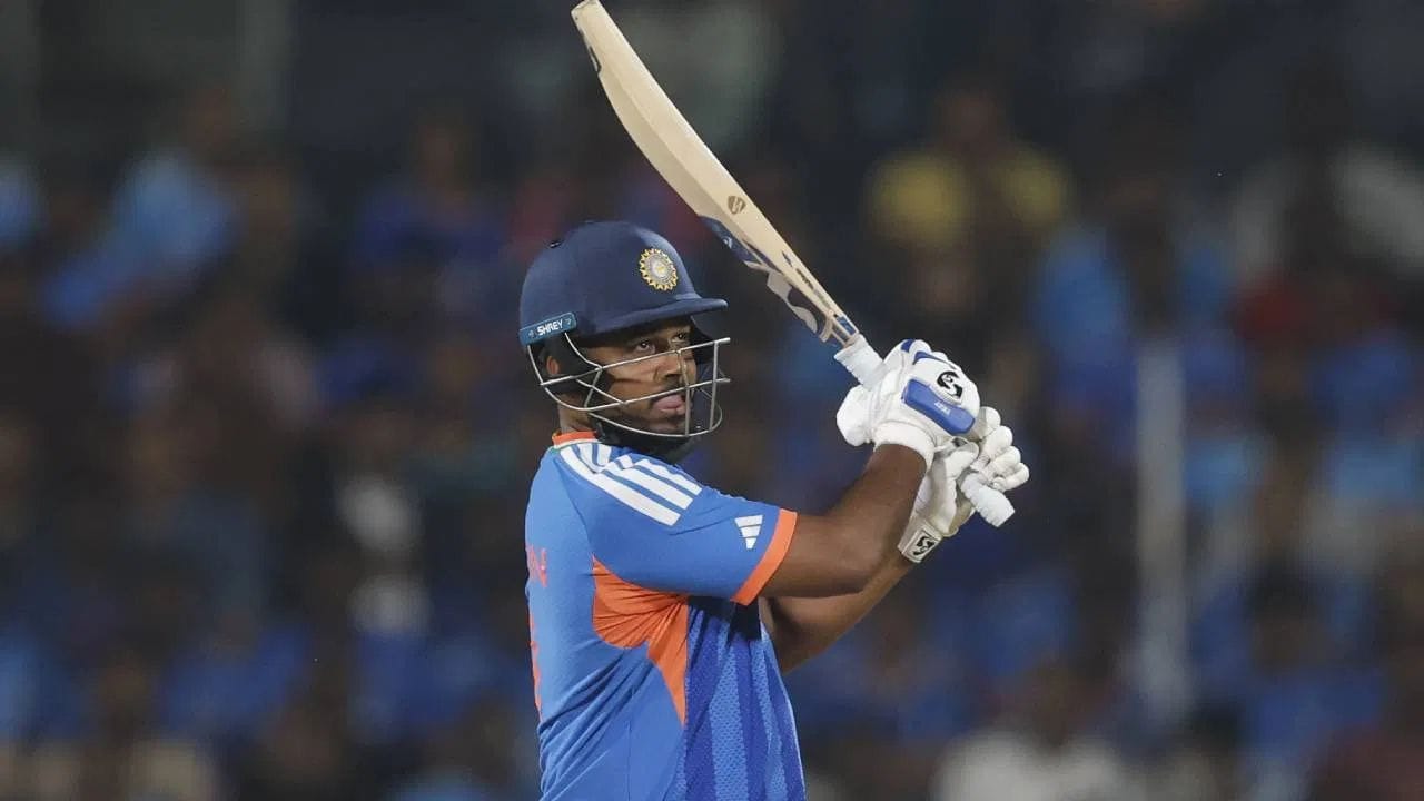 સંજુ સેમસન 15 બોલમાં 24 રન બનાવીને આઉટ થયો હતો, તેનો સ્ટ્રાઇક રેટ 160 હતો. 