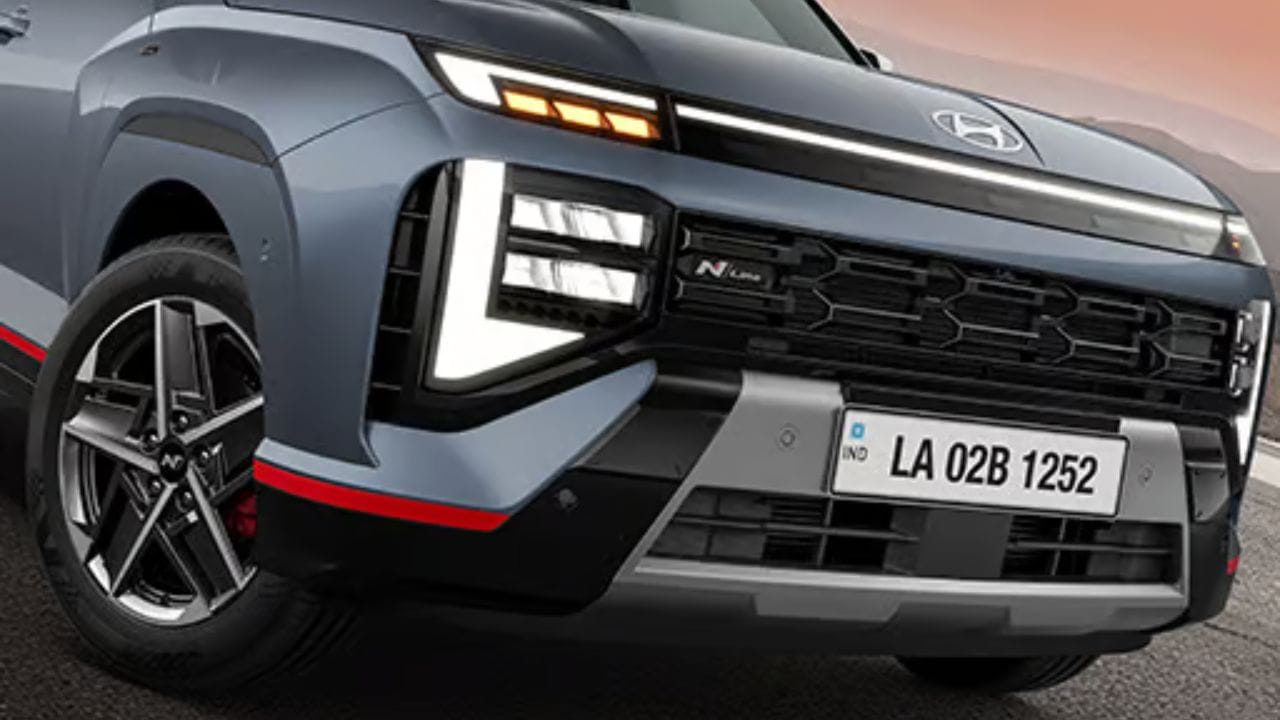 સેફ્ટી અને એડવાન્સ ફીચર્સના કારણે આ SUV એ બજારમાં પોતાનું મજબૂત સ્થાન બનાવ્યું છે. 5-સ્ટાર રેટિંગ મેળવવાથી તે વધુ વિશ્વસનીય બની ગઈ છે. જો તમે તમારા પરિવાર માટે એક સુરક્ષિત અને ફીચરથી ભરપૂર કાર શોધી રહ્યા છો, તો આ SUV એક ઉત્તમ વિકલ્પ બની શકે છે. (All Images Credit- Social Media)