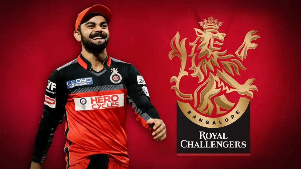 એક જ ફ્રેન્ચાઈઝી (RCB) માટે સતત રમવાનો રેકોર્ડ: વિરાટ કોહલી IPLની પ્રથમ સીઝન (2008) થી લઈને અત્યાર સુધી એટલે કે સતત 19મી સીઝન (2026) સુધી માત્ર એક જ ટીમ રોયલ ચેલેન્જર્સ બેંગલુરુ (RCB) માટે રમી રહ્યો છે.  હરાજી અને ટ્રેડિંગના આ યુગમાં કોઈ એક ખેલાડી 18-19 વર્ષ સુધી એક જ ટીમ સાથે જોડાયેલો રહે તે ખરેખર અદ્ભુત છે.  (Photo-Google) 