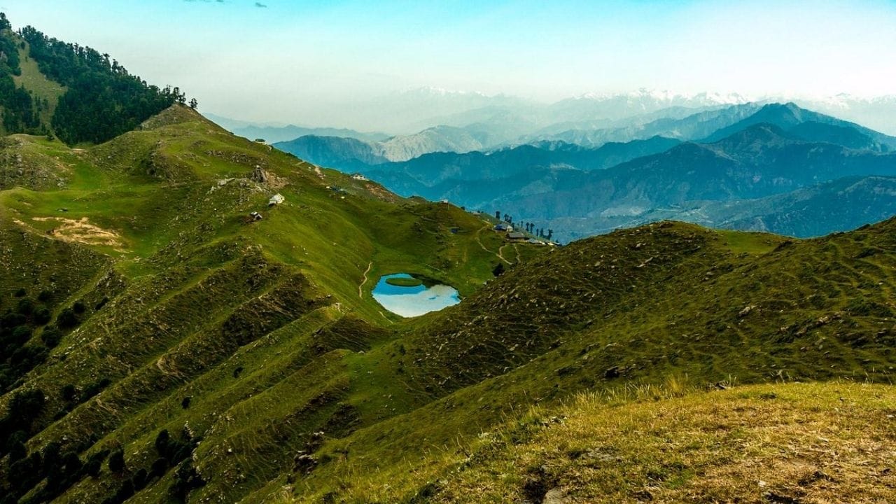 જો તમને ફોટોગ્રાફી અથવા વીડિયોગ્રાફીનો શોખ હોય, તો પરાશર લેક તમારા માટે પરફેક્ટ સ્થળ છે. અહી દરેક એંગલથી સુંદર ફોટોસ મળી શકે છે, ખાસ કરીને સનરાઇઝ અને સનસેટ સમયે દ્રશ્યો અદ્ભુત લાગે છે.