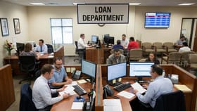 FD કે રોકાણ તોડવાને બદલે લોન કેમ પસંદ કરી રહ્યા છે લોકો?