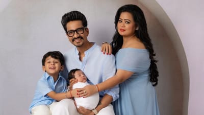  અમૃતસરના એક નાનકડાં ગામમાં જન્મેલી ભારત સિંહનું આજે ઈન્ડસ્ટ્રીમાં મોટું નામ છે. ભારતી સિંહે કોમેડી સર્કસમાં એન્ટ્રી કરી હતી. ત્યારબાદ મનોરંજન જગતમાં શાનદાર કરિયર બનાવ્યું છે. આજે ભારતી સિંહ કરોડો રુપિયાની માલિક છે.