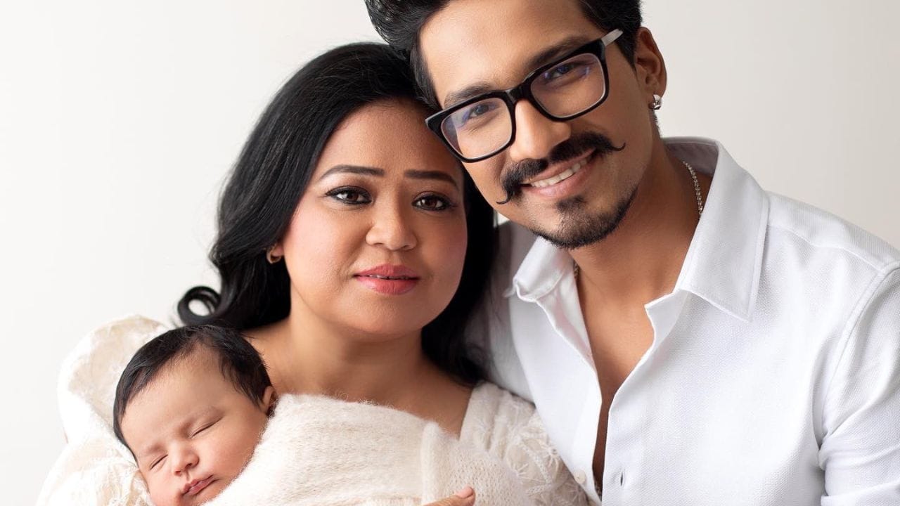  ભલે તેનું નામ એક ટેલિવિઝન કોમેડિયનના રુપે લેવામાં આવતું હોય. પરંતુ આજે પણ કમાણી મામલે મોટા સ્ટારને પણ ટક્કર આપે છે. ભારતી સિંહે 3 ડિસેમ્બર 2017ના રોજ લેખક અને નિર્માતા હર્ષ લિમ્બાચિયા સાથે લગ્ન કર્યા છે. બે બાળકોની માતા પણ છે.