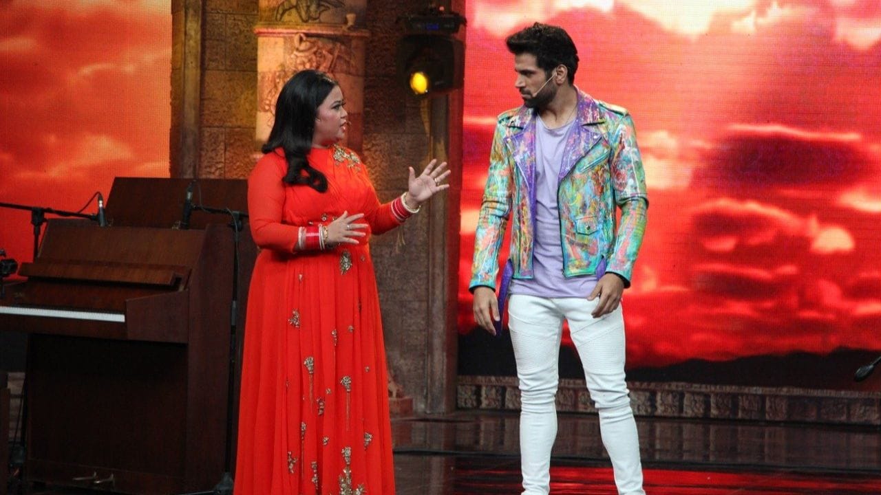  ભારતી સિંહ 41 વર્ષની છે. તેનું બાળપણ ખુબ સંધર્ષભર્યું રહ્યું છે.તે ટીવી ઈન્ડસ્ટ્રીની સૌથી મોંઘી કોમેડિયનમાંની એક છે.