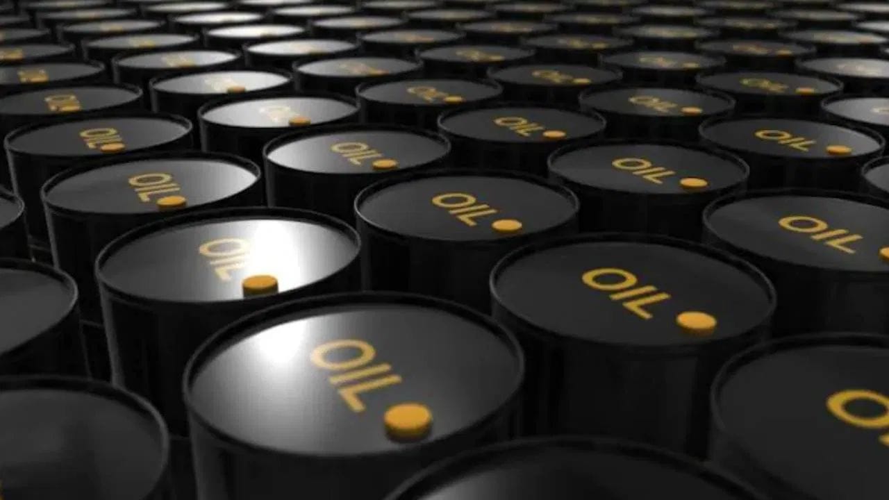 Breaking News: The world was shocked! Why did petrol-diesel not become more expensive in India despite crude oil crossing $100? Know the inside story CRUDE OIL (8)