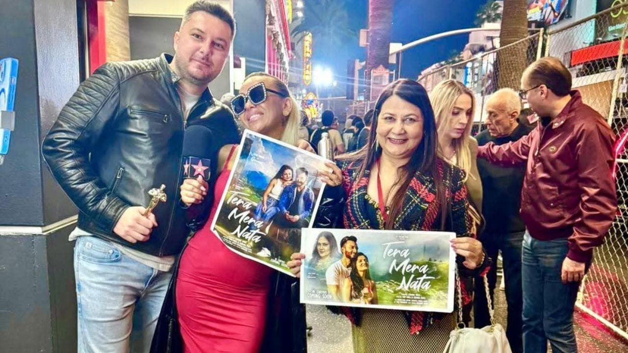 સેલિબ્રિટી પાપારાજી વિરલ ભયાનીએ પણ આ પોસ્ટ સોશિયલ મીડિયા પર શેર કરી છે. વેસ્ટર્ન ઈન્ડિયા ફિલ્મ એન્ડ ટીવી પ્રોડ્યુસર્સ એસોસિએશનનું પ્રતિનિધિત્વ કર્યા બાદ ચંદા પટેલે આ આંતરરાષ્ટ્રીય મંચ પર પોતાની અપકમિંગ ફિલ્મ તેરા મેરા નાતાનો પ્રચાર કર્યો હતો. આ ફિલ્મમાં સૂરજ કુમાર લીડ રોલમાં જોવા મળશે.