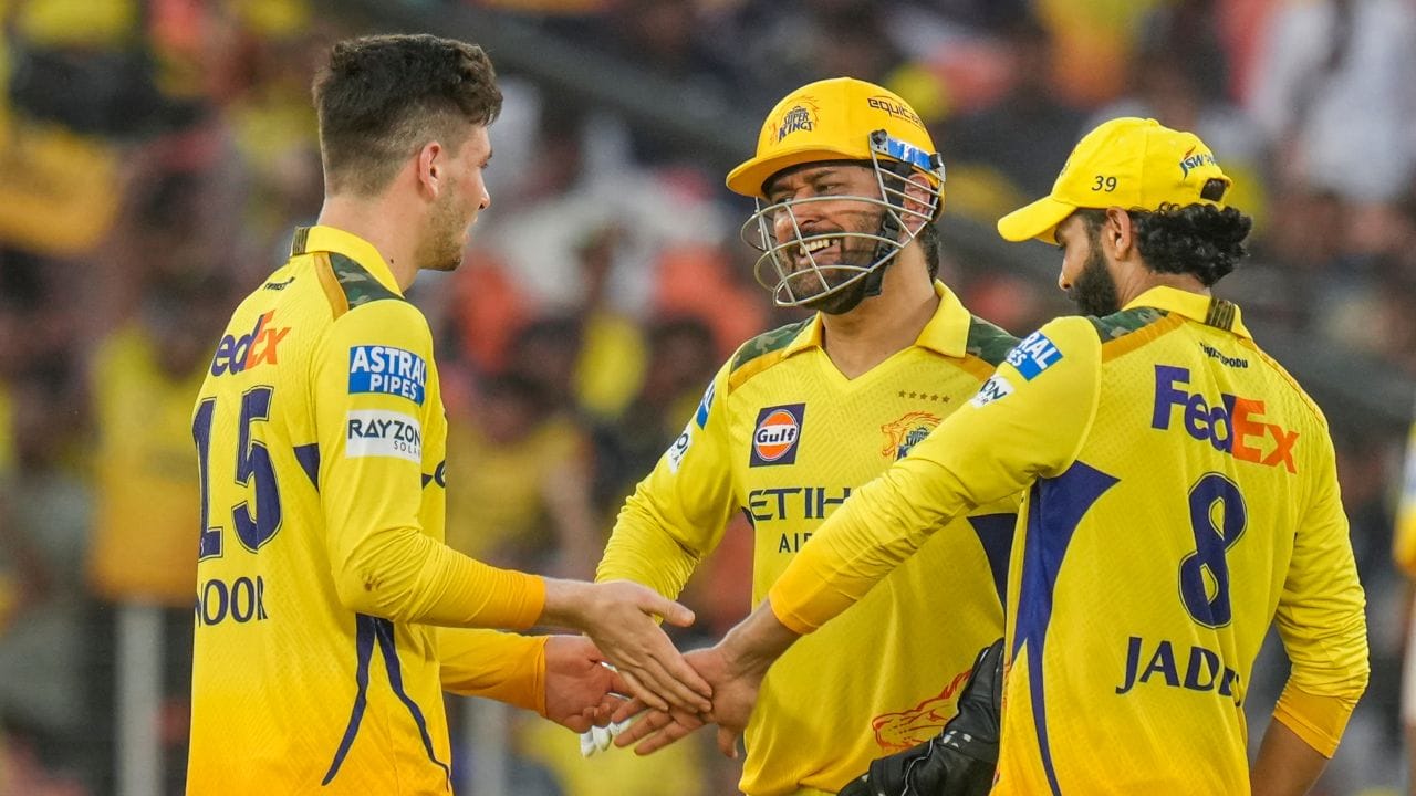 Know who is the richest cricketer in IPL 2026 Dhoni (1)