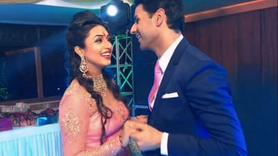 દિવ્યાંકા ત્રિપાઠી ટુંક સમયમાં માતા બનવાની છે. સોશિયલ મીડિયા પર તેમણે પ્રેગ્નન્સીની જાહેરાત કરી હતી. તેમણે પતિ વિવેક દહિયા સાથે ફોટોશૂટ કરાવ્યું હતુ.